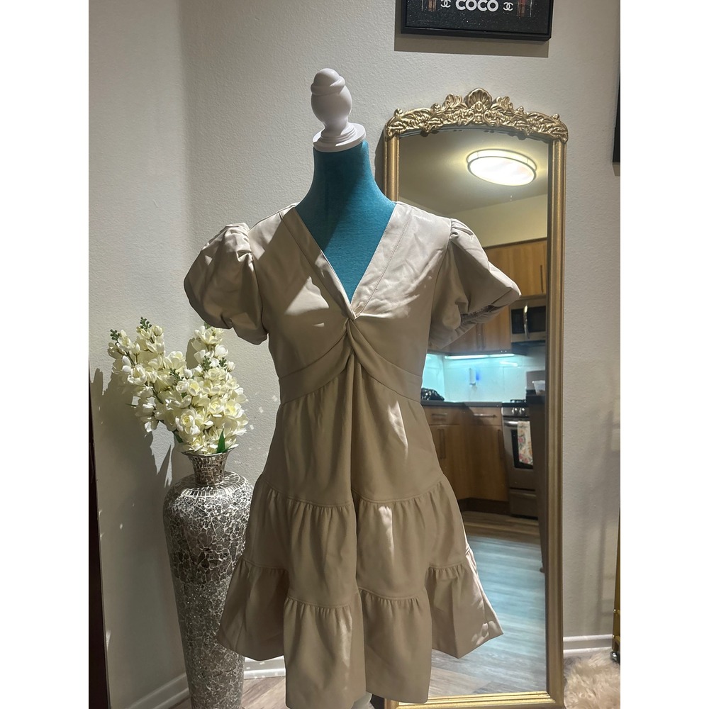 Everyday Skies Are Blue Faux Leather Tiered Mini Dress Puff Sleeve Beige Tan NEW - Picture 4 of 8